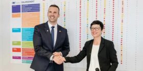 Mali i Zi mbyll edhe 3 kapituj me BE-në, Kos: Sot, do të mbyllim një kapitull me Shqipërinë