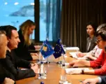 Kurti takon komisioneren Kos në Mal të Zi, kërkon mbështetjen e BE-së për statusin e kandidatit