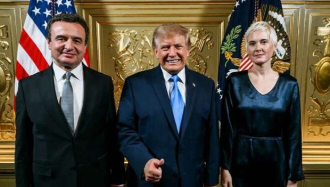 Kurti publikon foton me Presidentin Trump: E falënderova për investimet në mbrojtje