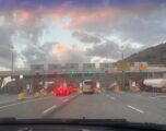 Kolona në Morinë, automjetet që po hyjnë nga Kosova në Shqipëri po kontrollohen nga zyrtarët kufitarë