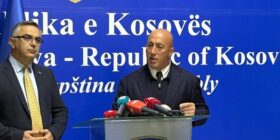 Haradinaj e quan “keqbërës patologjik” Kurtin: Po punon që ta zhbëjë Kosovën