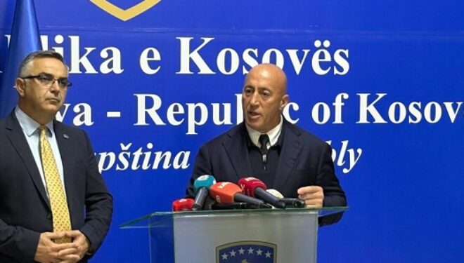 Haradinaj e quan “keqbërës patologjik” Kurtin: Po punon që ta zhbëjë Kosovën
