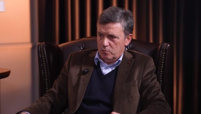 Djali i Adem Demaçit, Shqiptari, gati t’i futet politikës: Me intelektualë të tjerë do përpiqemi ta themelojmë një iniciativë